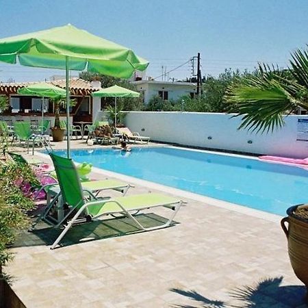 Skala Apartments Agia Marina エクステリア 写真