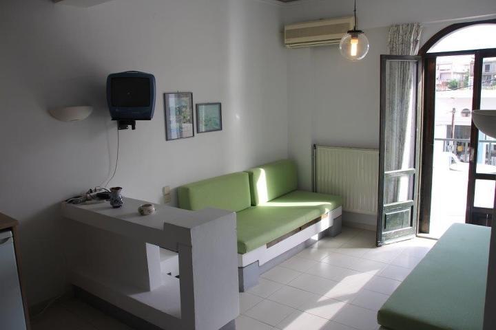 Skala Apartments Agia Marina エクステリア 写真