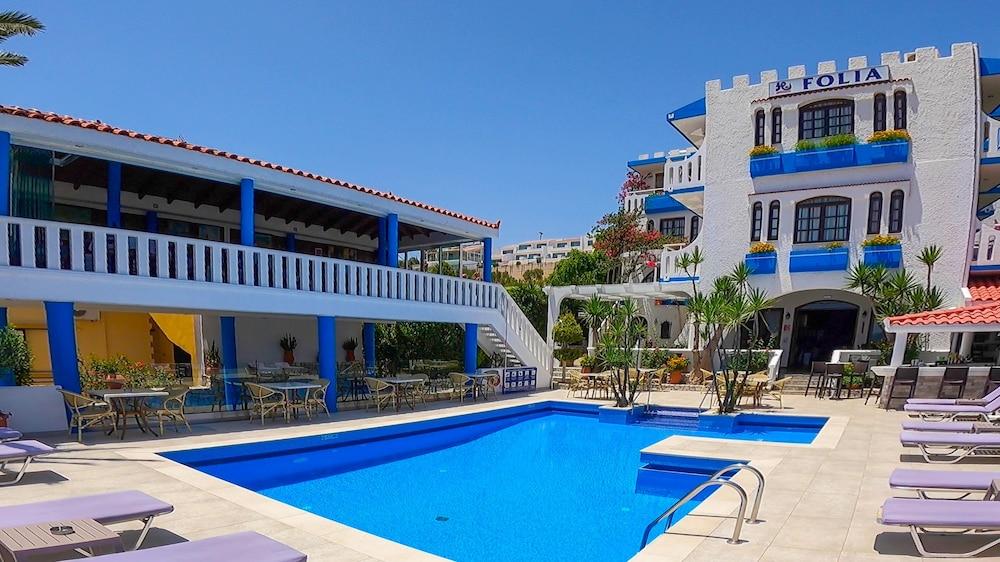 Skala Apartments Agia Marina エクステリア 写真